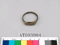 藏品(銅戒指)的圖片